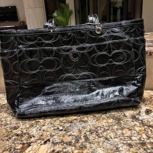 Coach large patent leather tote bag ! Great condition